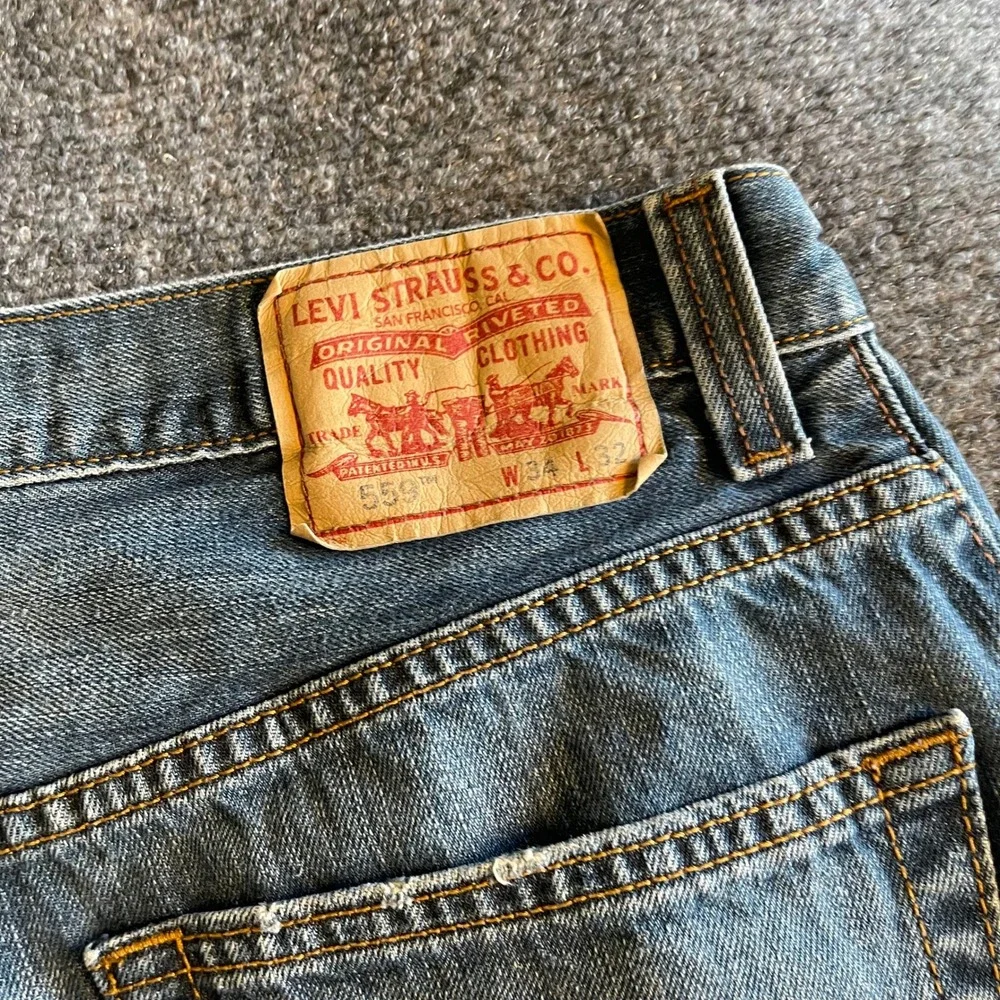 Levis 559 Relaxed‎ Straight Jeans Mens 34x32 Blue Medium Wash 100% Cotton Denim